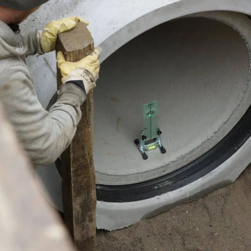 GEO-Laser KL-901 Green Beam Pipe Laser Level laser dot on target