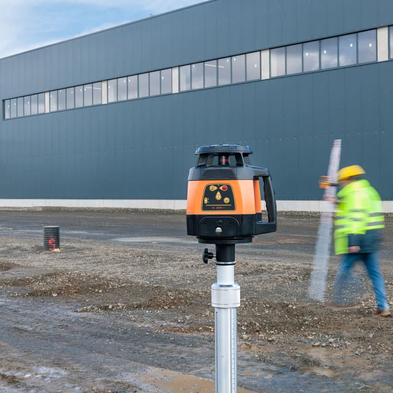 Geo Fennel FL245HV+ Rotating Laser Level on field